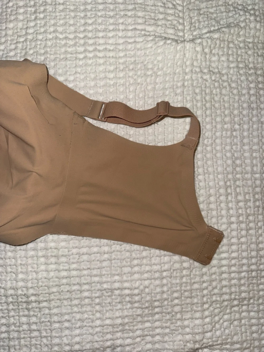 SKIMS Naked Scoop Bralette Clay Small-DD light support bra nude - Picture 8 of 9